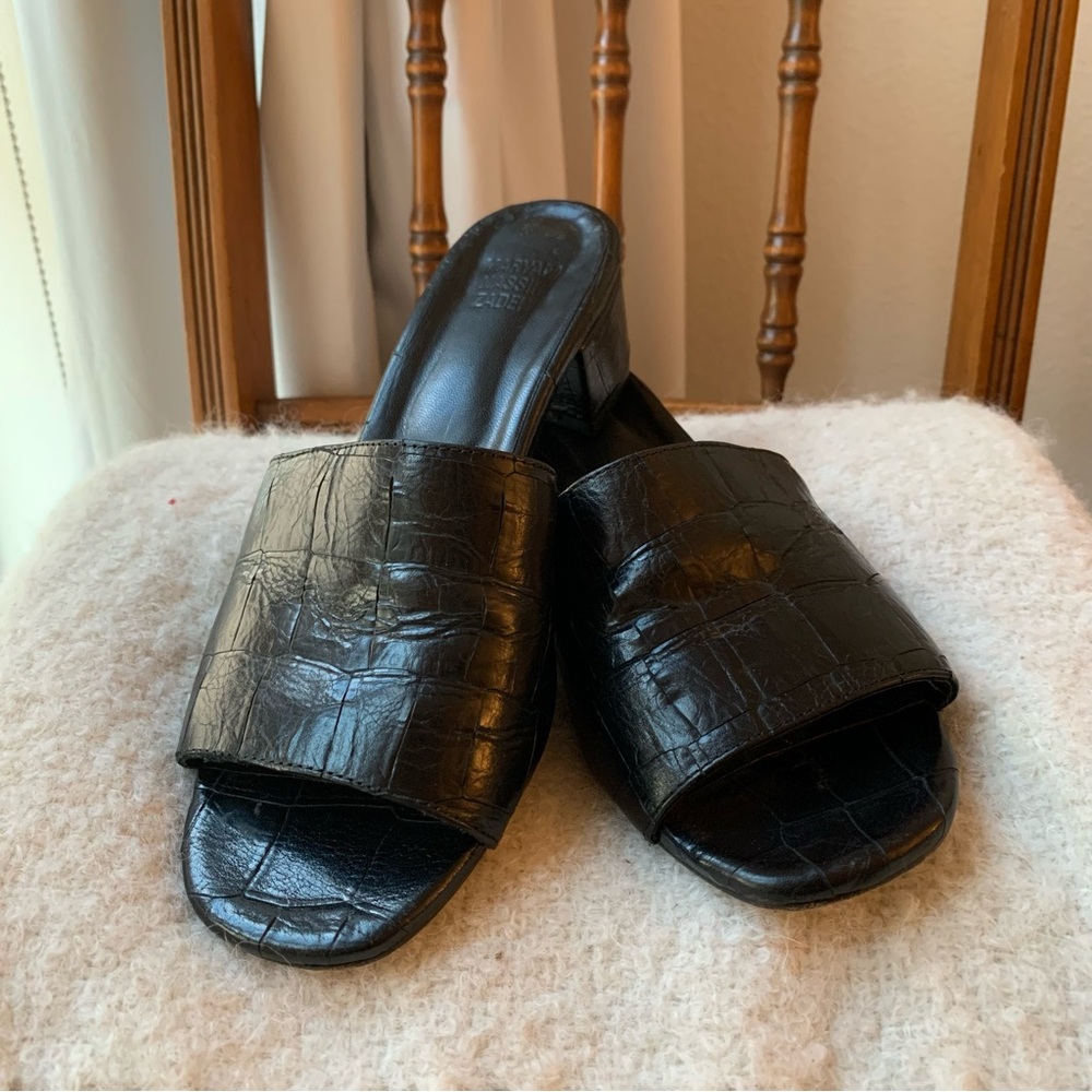Rare textured Maryam Nassir Zadeh mule slide sandals!